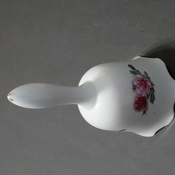 Porcelain Roses with Scalloped Dinner Bell - Picture 3 of 5